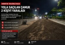 Kaza Sonrası Tonlarca Toprak Yola Saçıldı Kaza Sonrası Tonlarca Toprak Yola Saçıldı